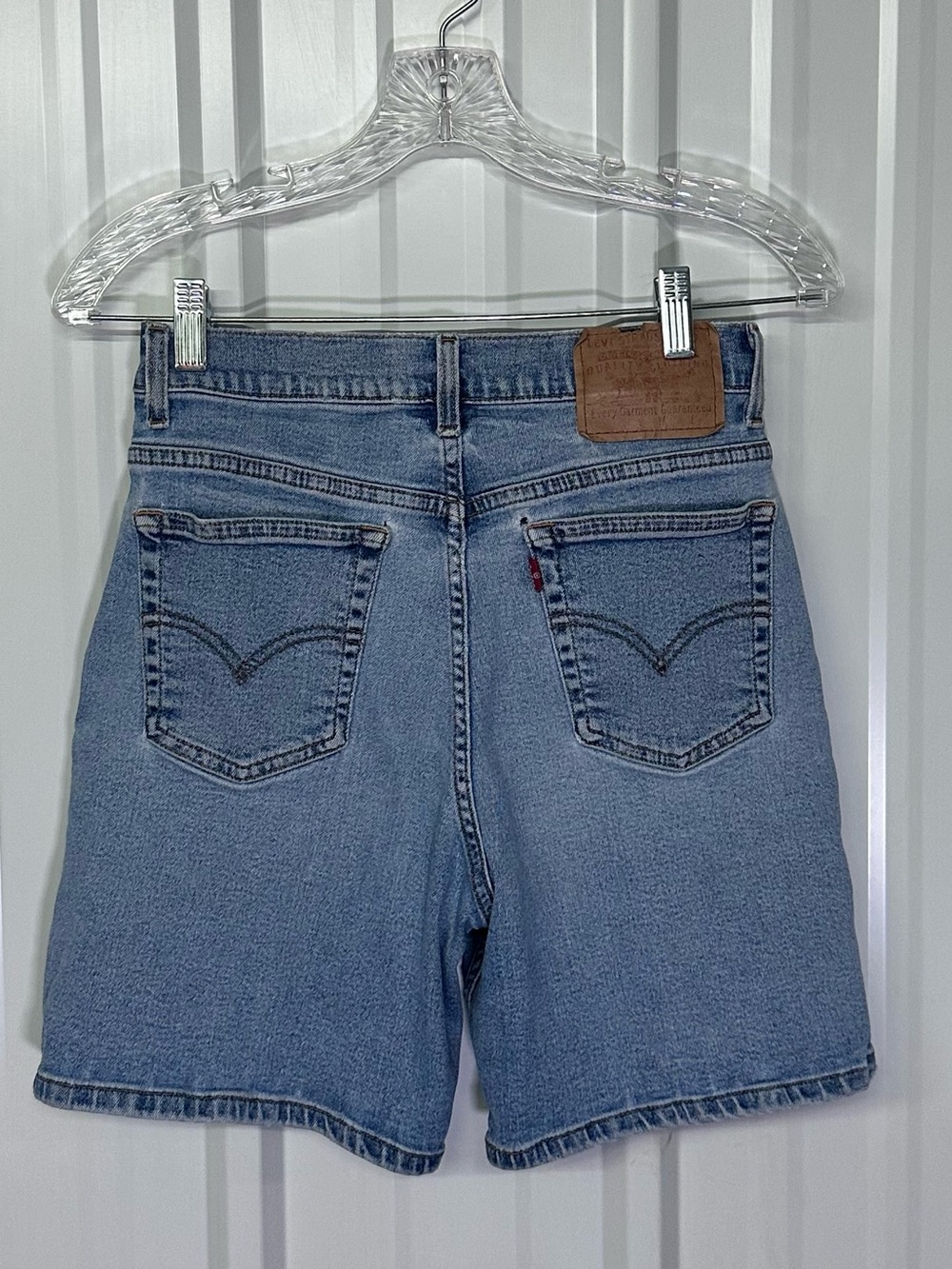 Vintage Levi’s Bermuda Shorts High Rise Classic Blue Jean Shorts Y2K Retro